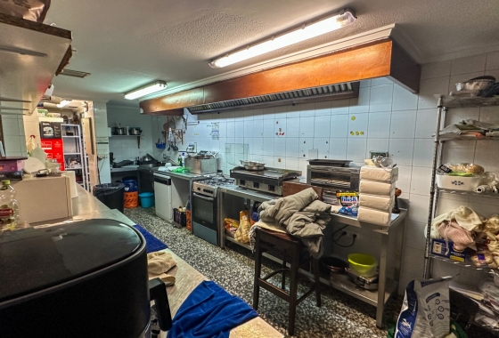 Reventa - Commercial Unit - Torrevieja - Playa del Cura