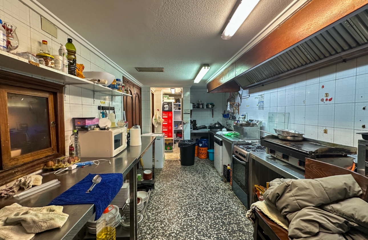 Reventa - Commercial Unit - Torrevieja - Playa del Cura