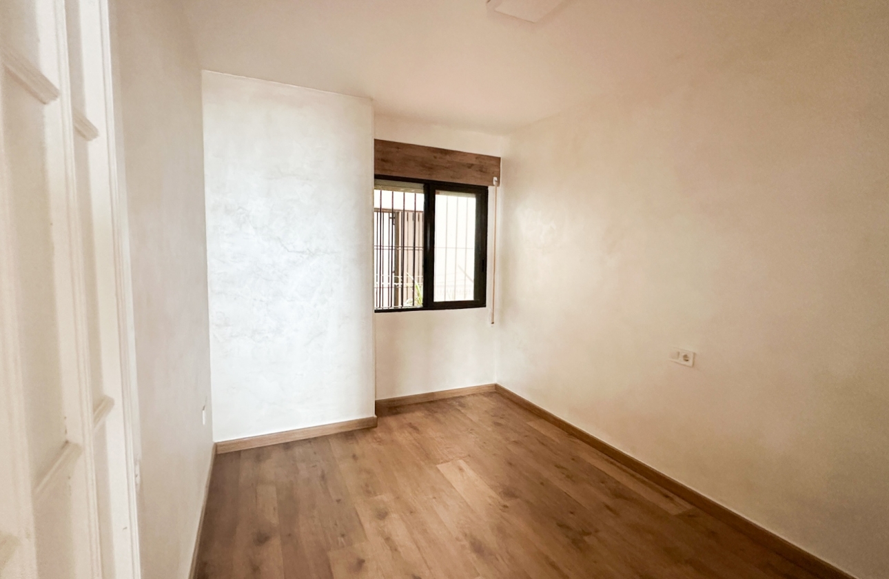 Reventa - Apartment - Torrevieja - Playa de los Locos