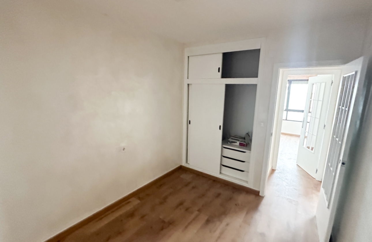 Reventa - Apartment - Torrevieja - Playa de los Locos