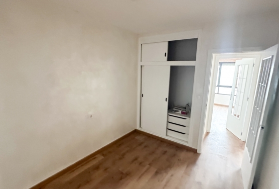Reventa - Apartment - Torrevieja - Playa de los Locos