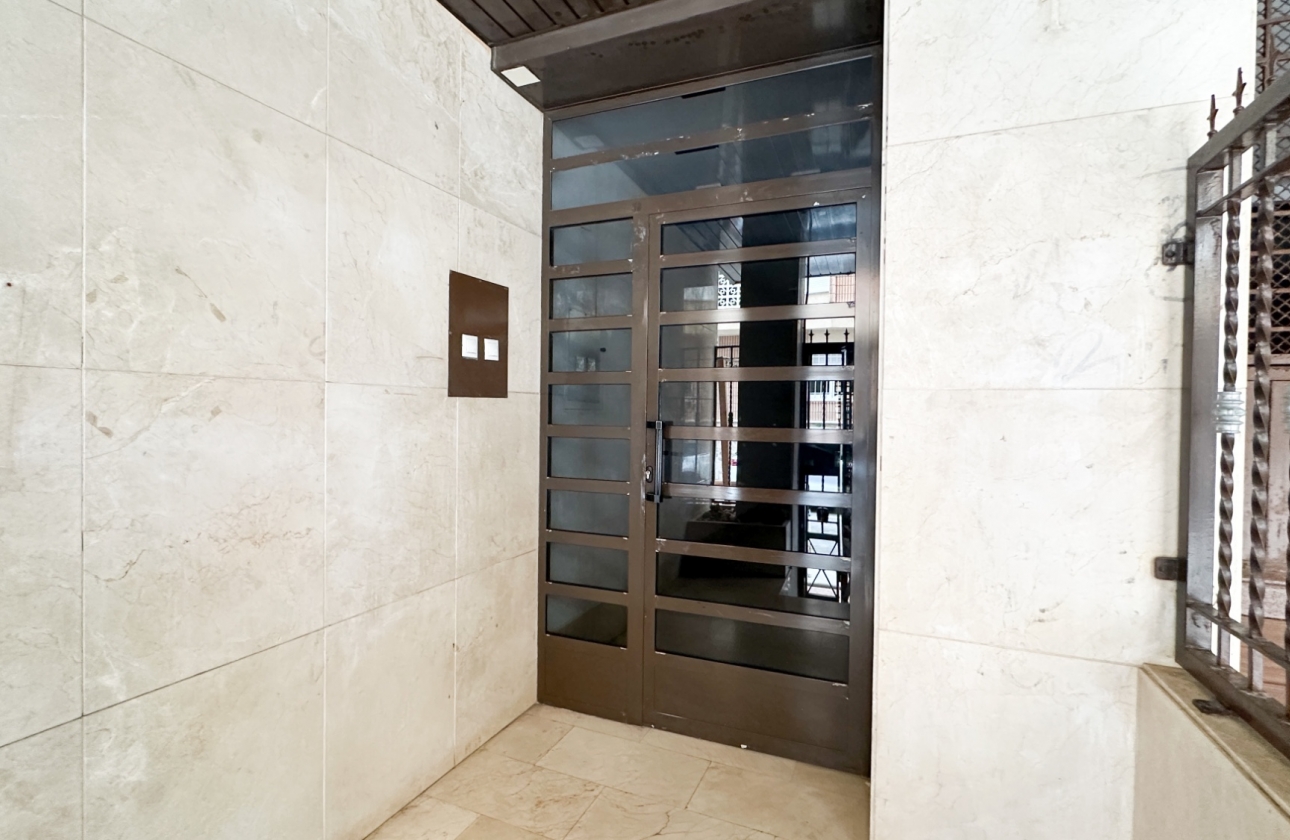 Reventa - Apartment - Torrevieja - Playa de los Locos