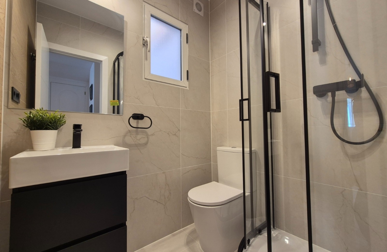 Resale - Townhouse - Alicante - La Florida