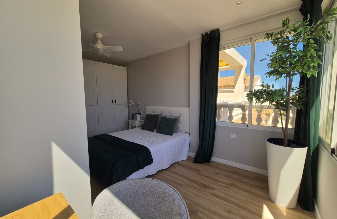 Resale - Townhouse - Alicante - La Florida