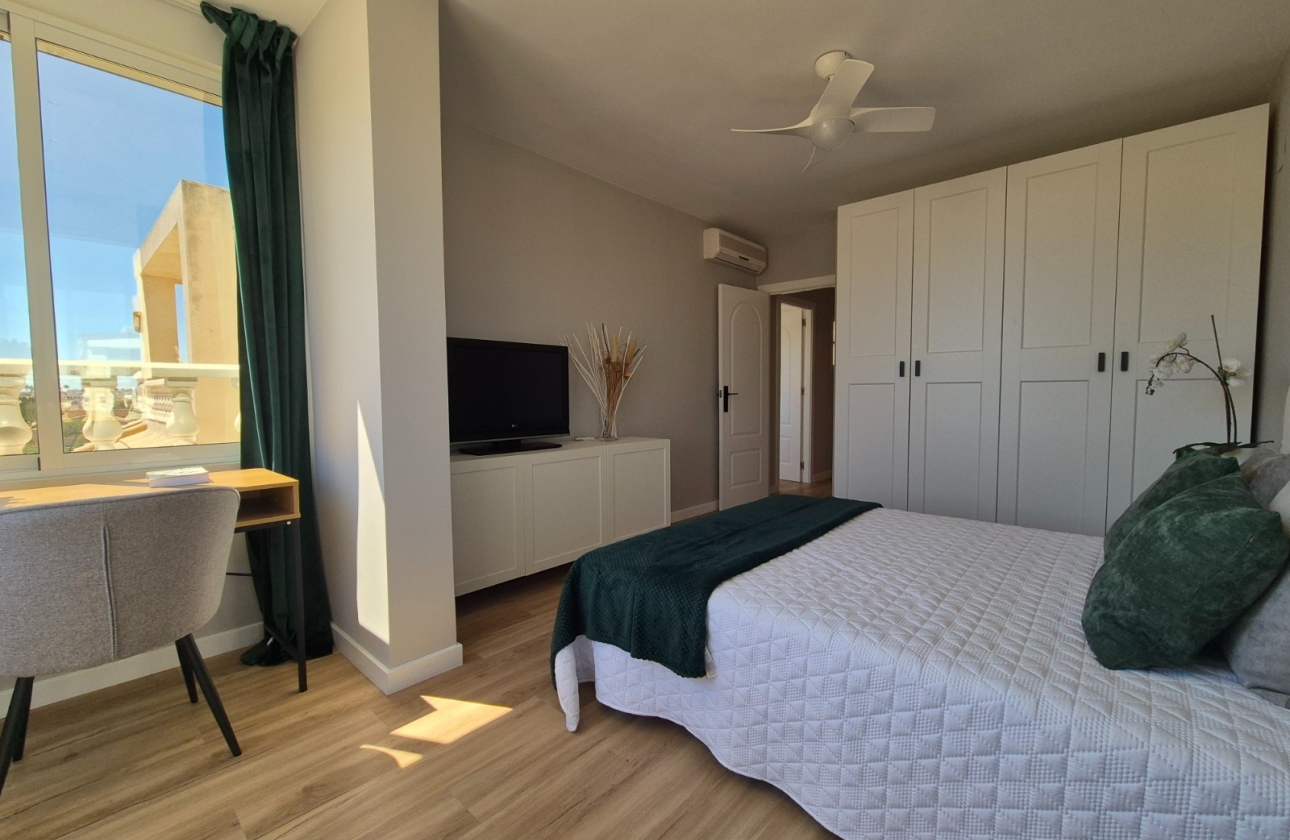 Resale - Townhouse - Alicante - La Florida