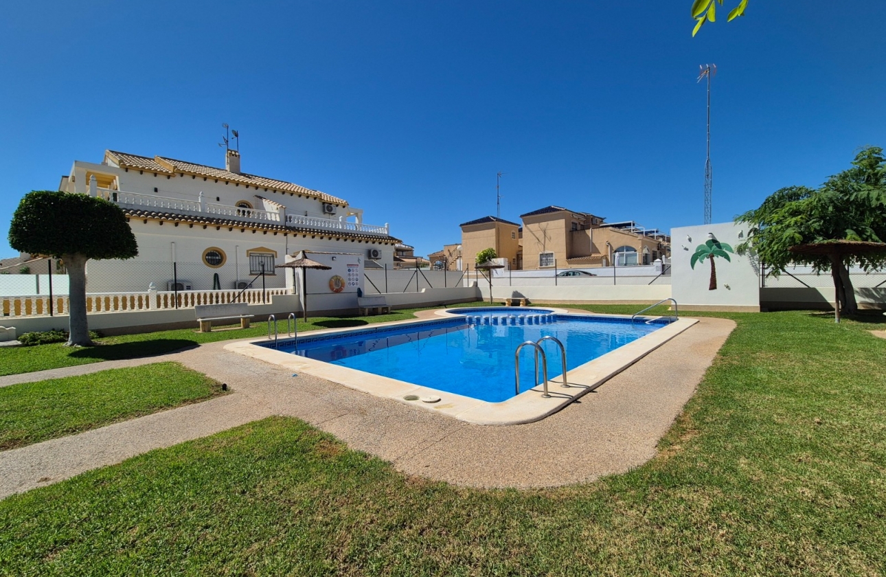 Resale - Townhouse - Alicante - La Florida