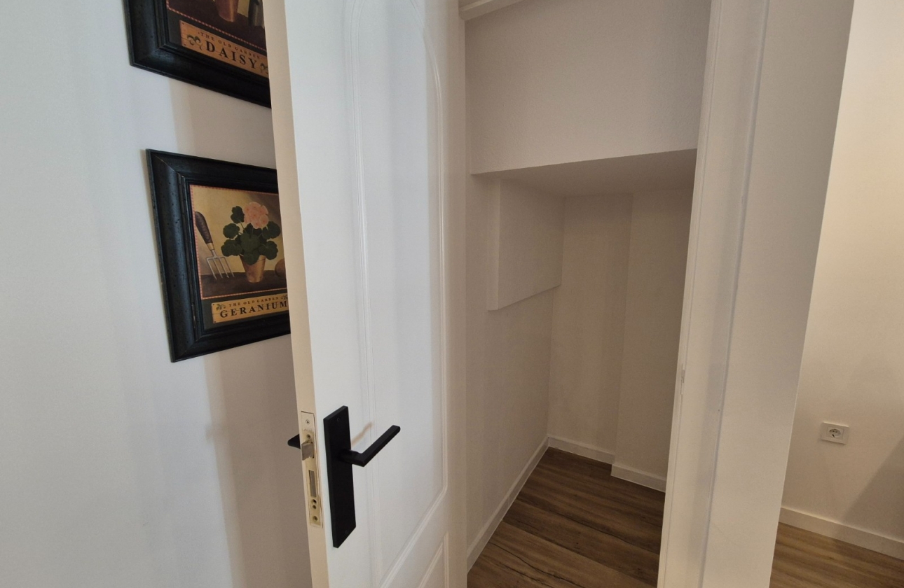 Resale - Townhouse - Alicante - La Florida