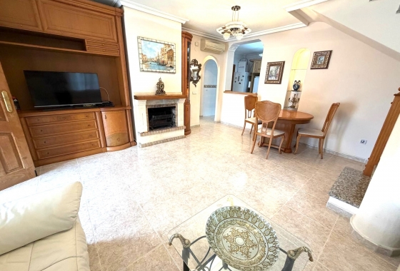 Resale - Villa - Orihuela Costa - Villamartín
