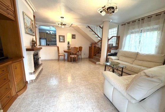 Resale - Villa - Orihuela Costa - Villamartín