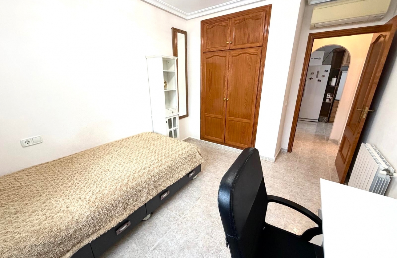 Resale - Villa - Orihuela Costa - Villamartín