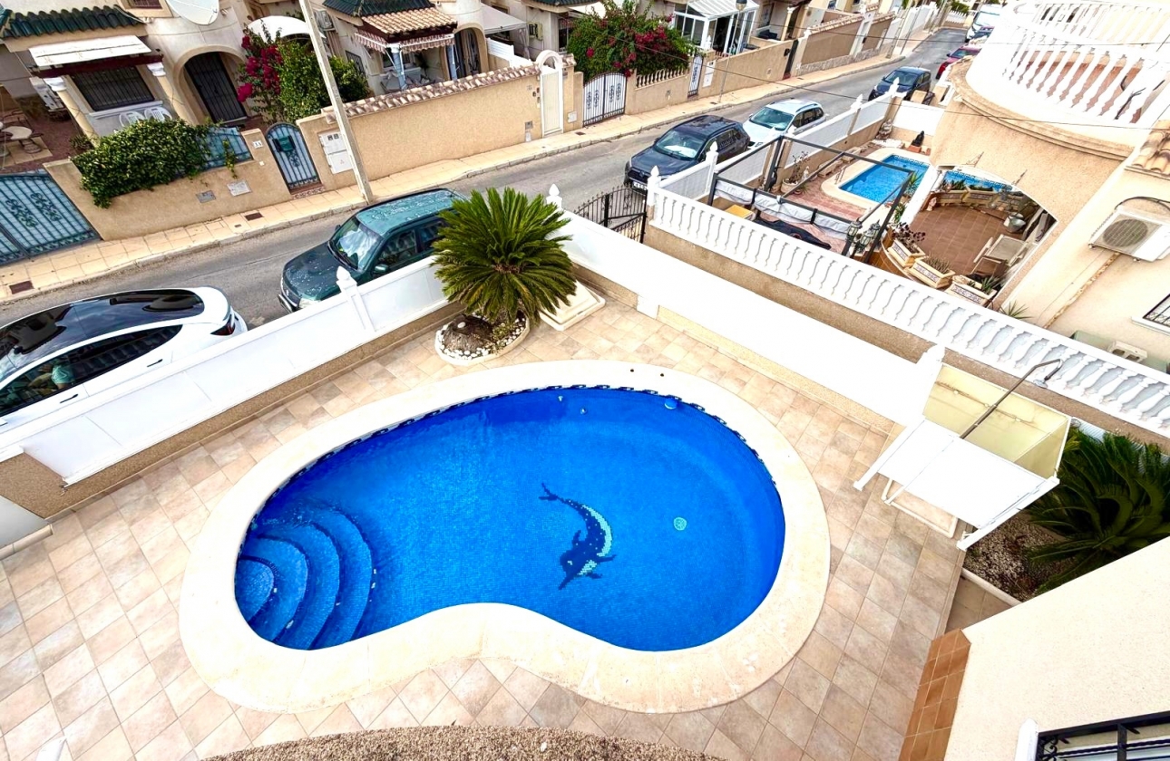 Resale - Villa - Orihuela Costa - Villamartín