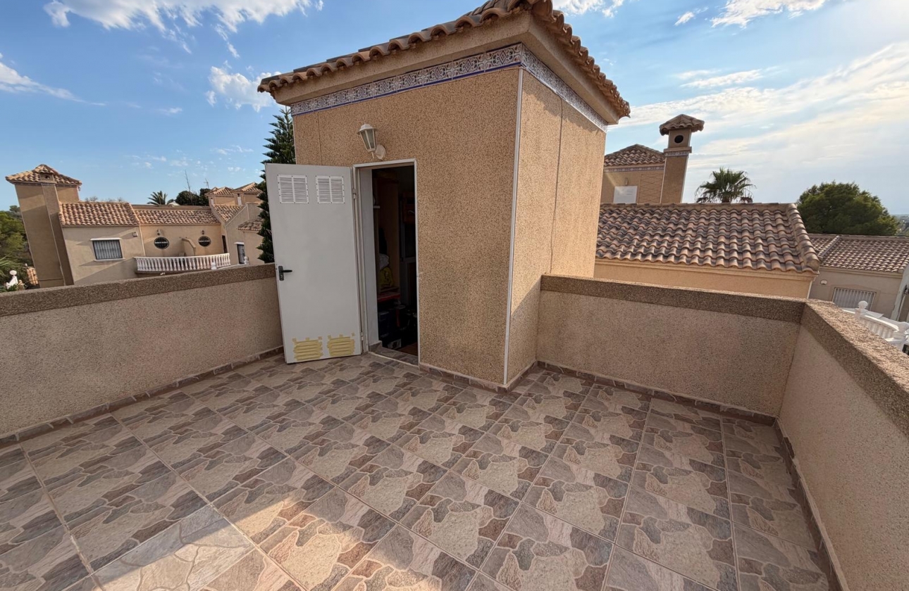 Resale - Villa - Orihuela Costa - Villamartín