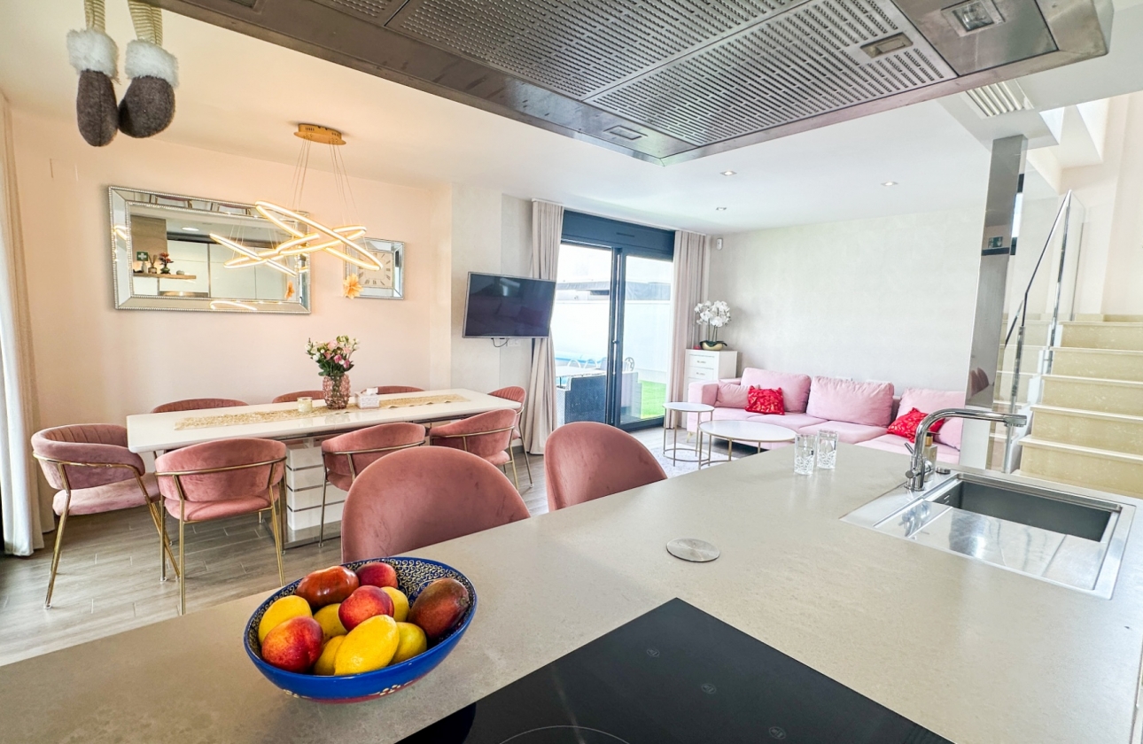 Rynek wtórny - Villa - Torrevieja - Nueva Torrevieja - Aguas Nuevas