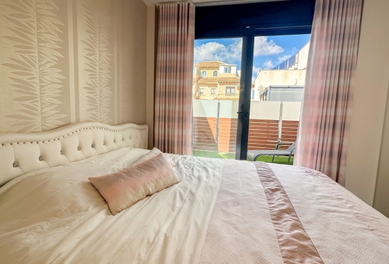 Rynek wtórny - Villa - Torrevieja - Nueva Torrevieja - Aguas Nuevas