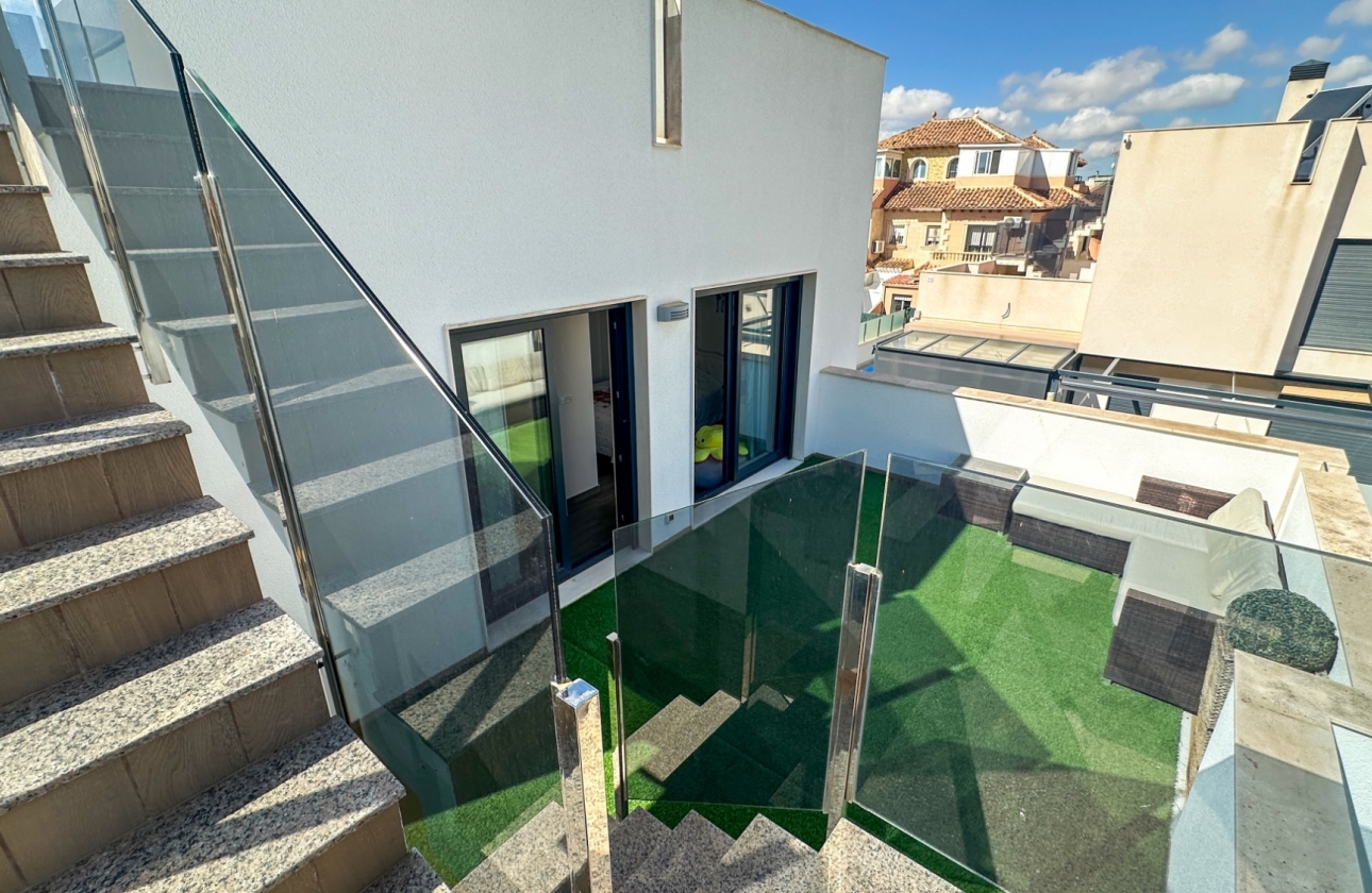 Rynek wtórny - Villa - Torrevieja - Nueva Torrevieja - Aguas Nuevas