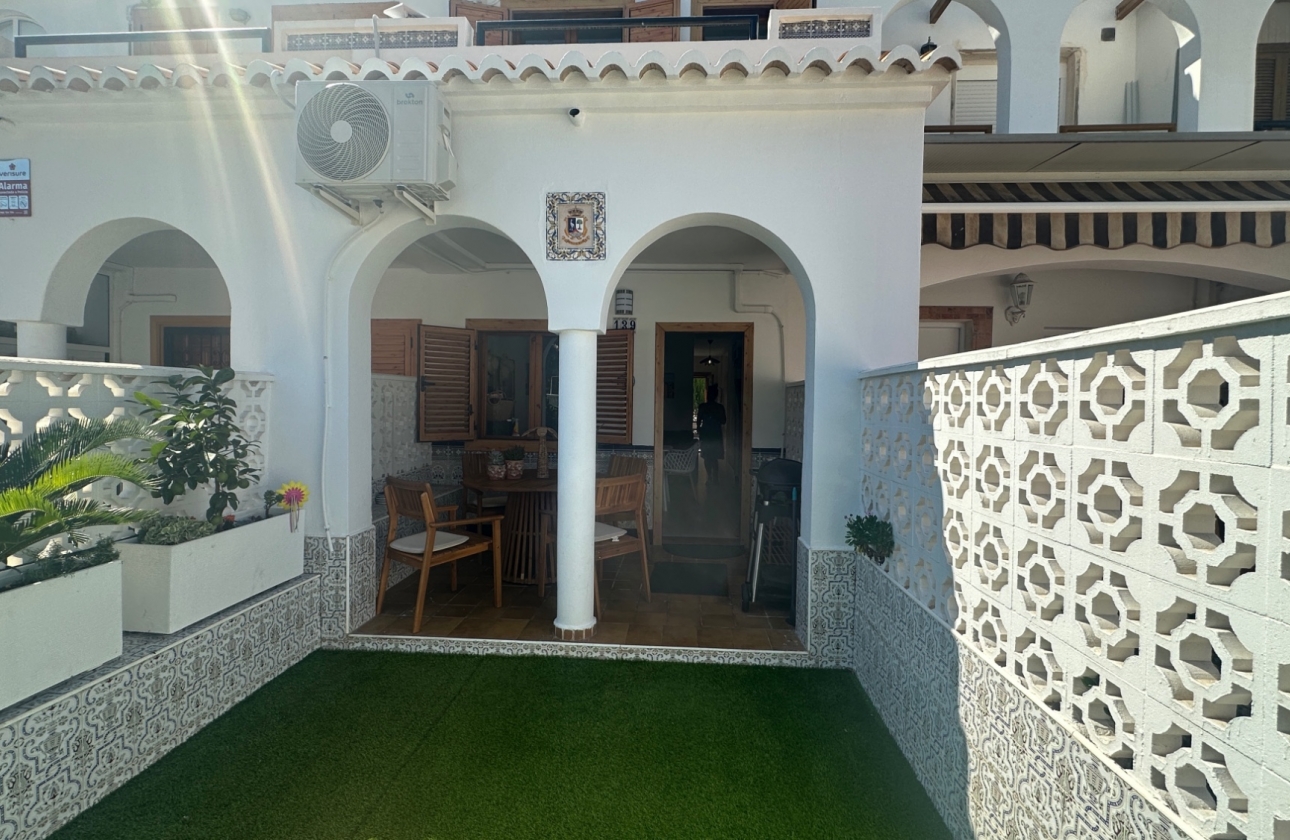 Resale - Townhouse - Torrevieja - La Mata