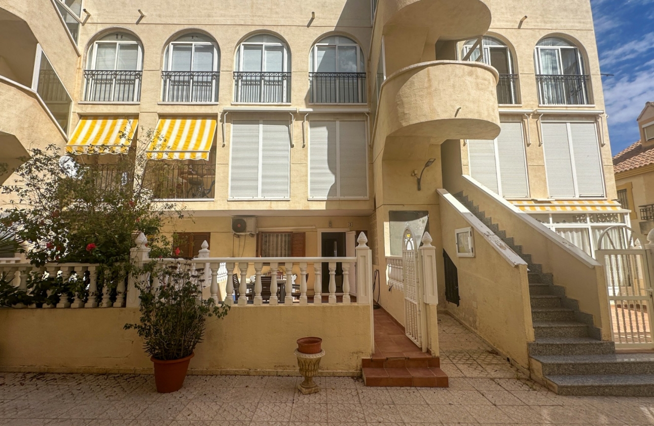 Reventa - Apartment - Orihuela Costa - La Zenia