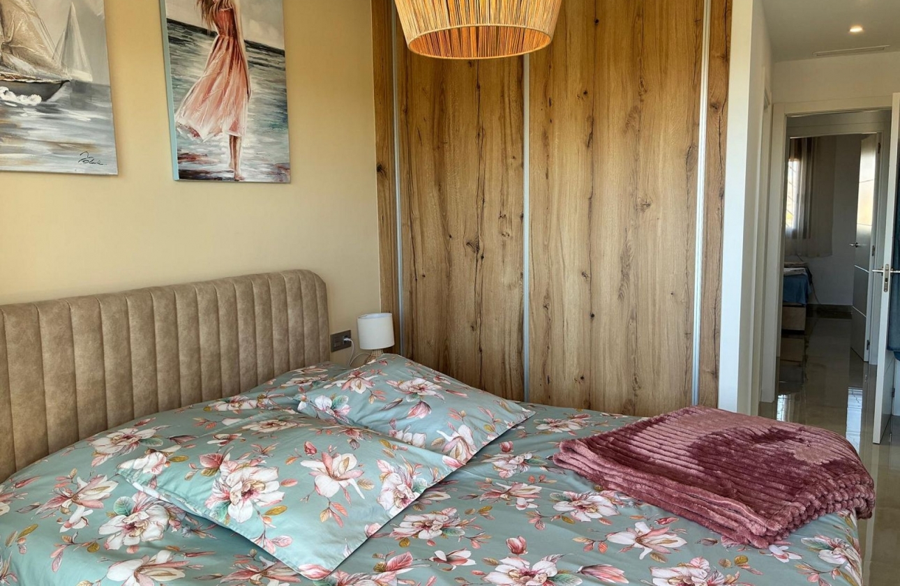 Resale - Apartment - Pilar de la Horadada