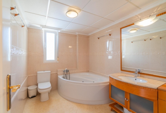Reventa - Villa - Torrevieja - La Mata