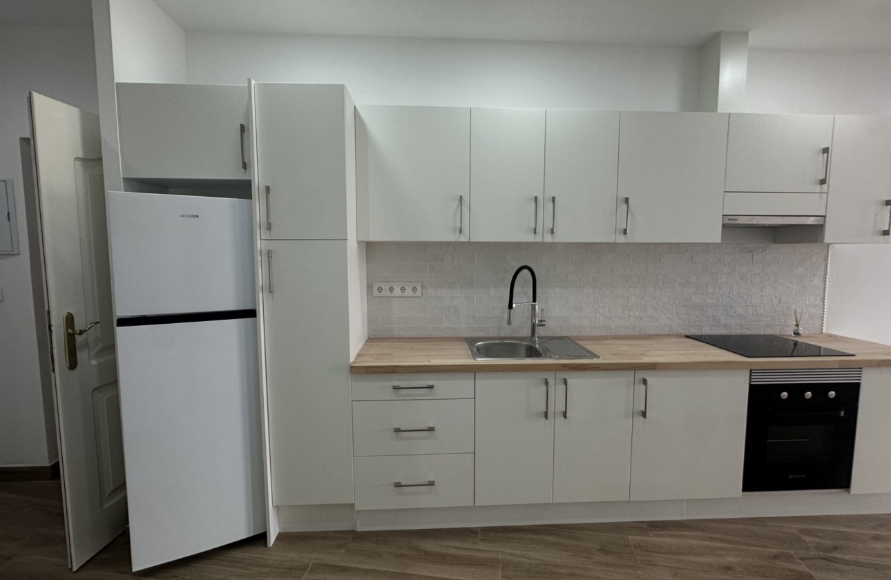 Resale - Apartment - Torrevieja - Centro