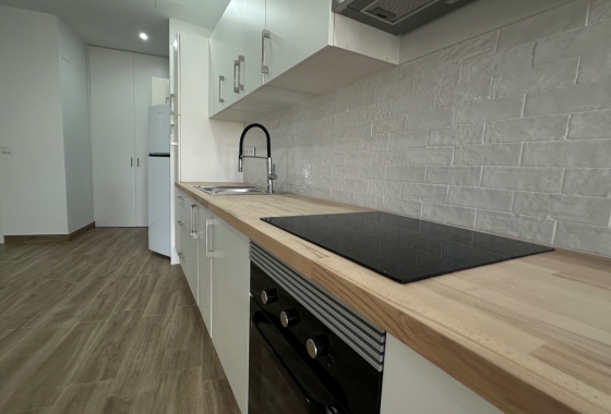 Resale - Apartment - Torrevieja - Centro