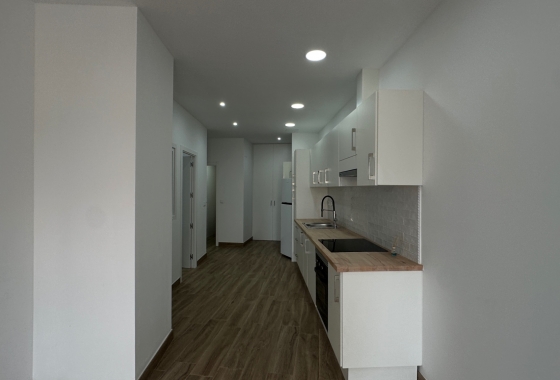 Resale - Apartment - Torrevieja - Centro