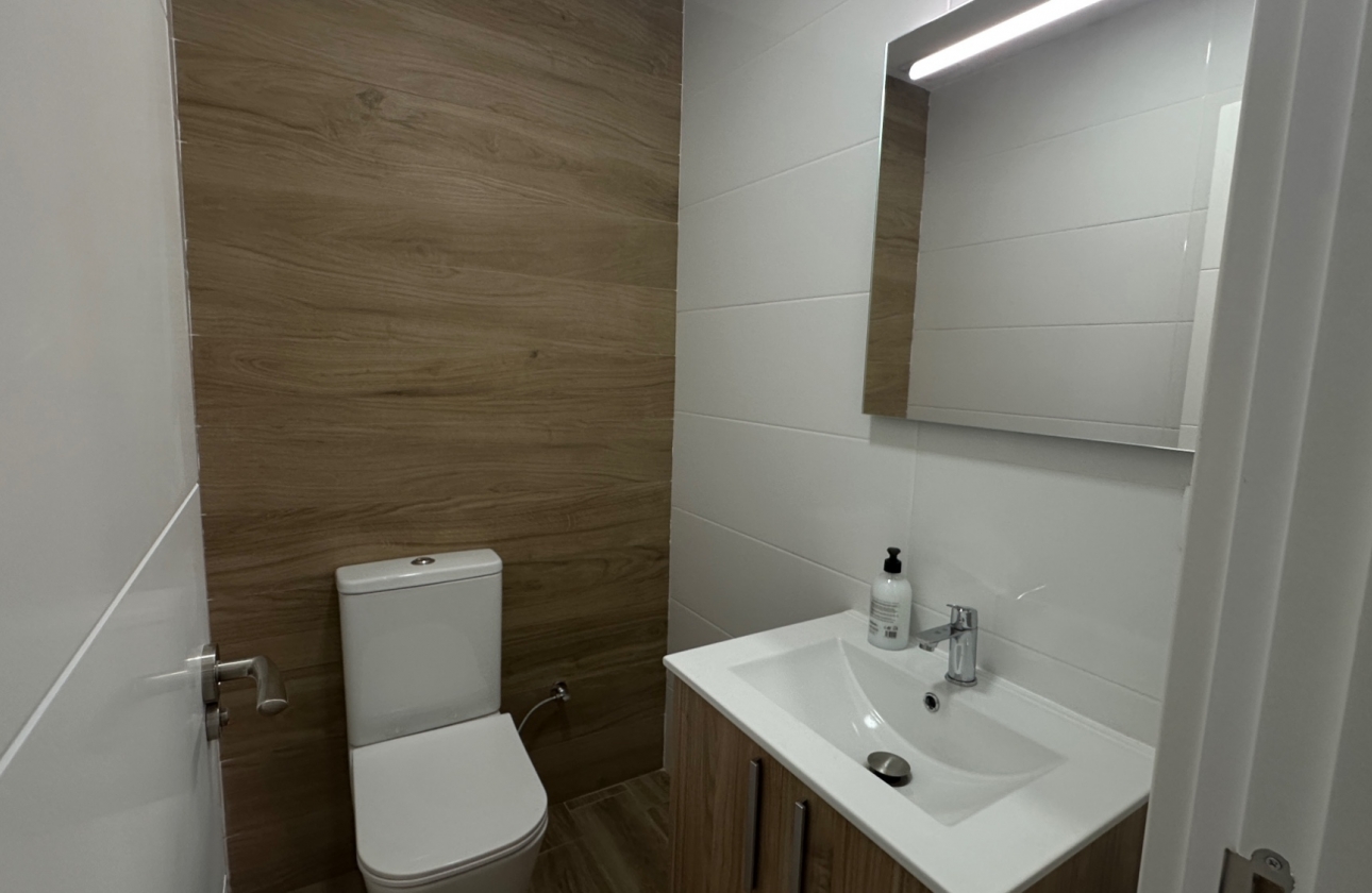 Resale - Apartment - Torrevieja - Centro