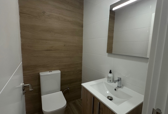 Resale - Apartment - Torrevieja - Centro