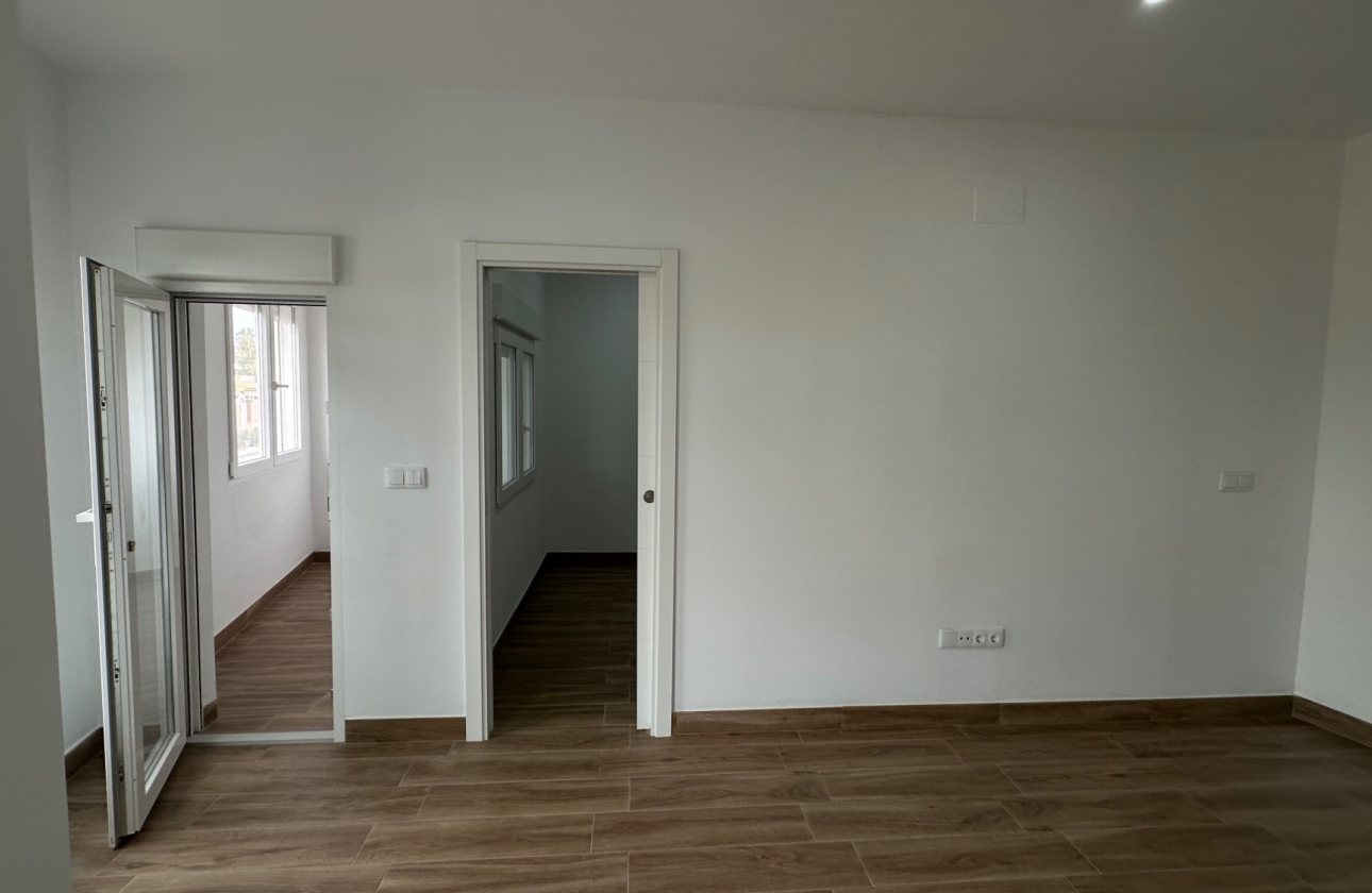 Resale - Apartment - Torrevieja - Centro