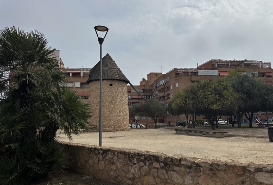 Resale - Apartment - Torrevieja - Centro