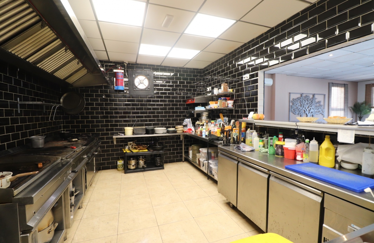Resale - Commercial Unit - Ciudad Quesada - Ciudad Quesada - Town