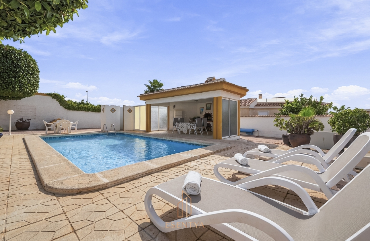 Resale - Villa - Ciudad Quesada