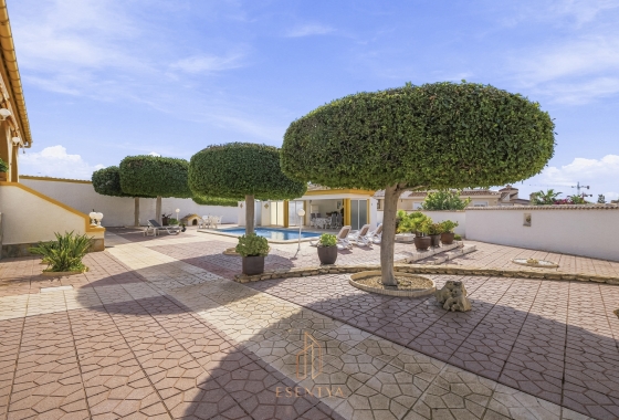 Resale - Villa - Ciudad Quesada