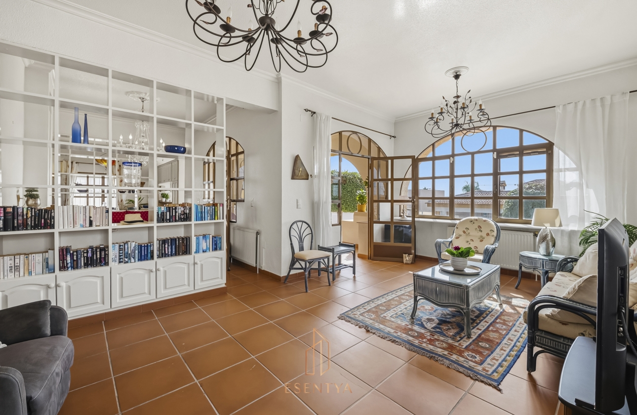 Resale - Villa - Ciudad Quesada
