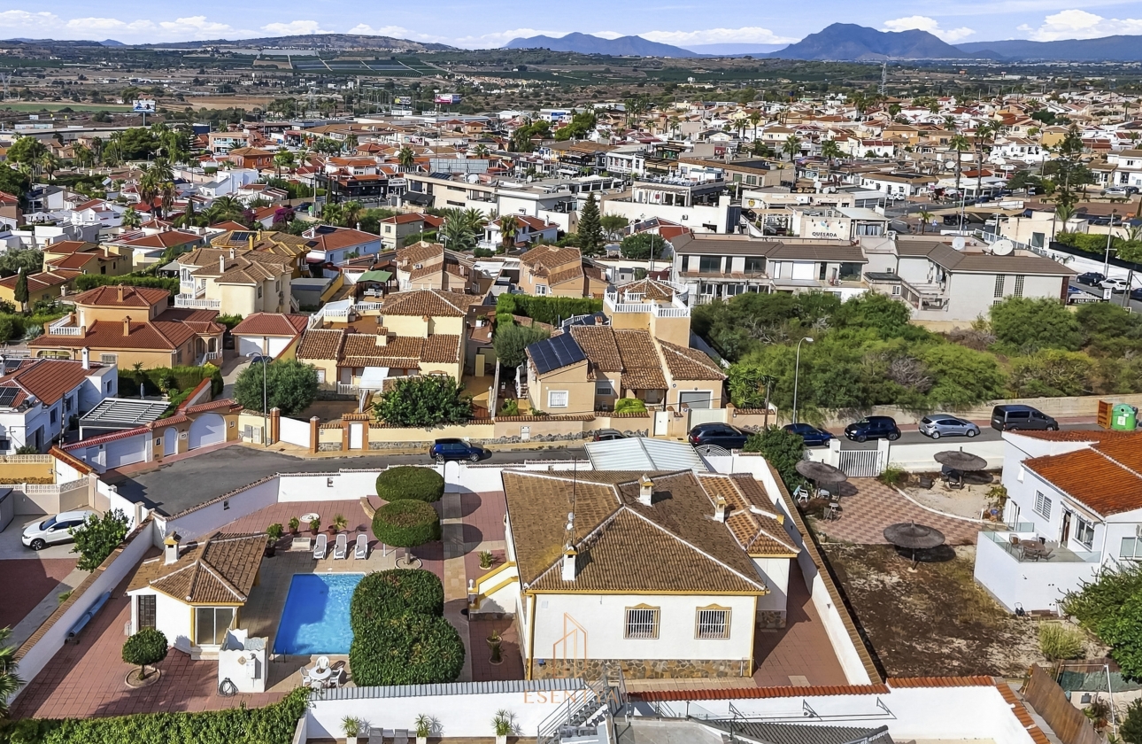 Resale - Villa - Ciudad Quesada