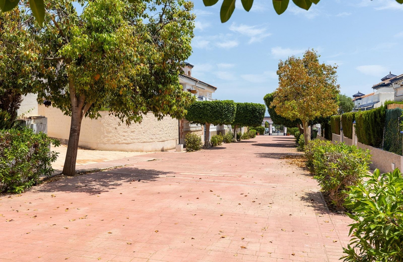 Resale - Semi-detached - Torrevieja - La Mata