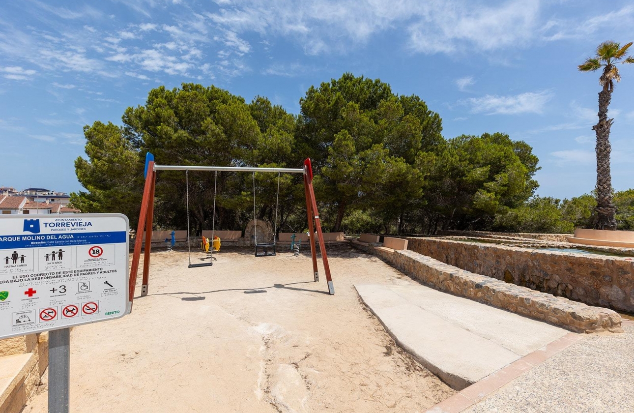 Resale - Semi-detached - Torrevieja - La Mata