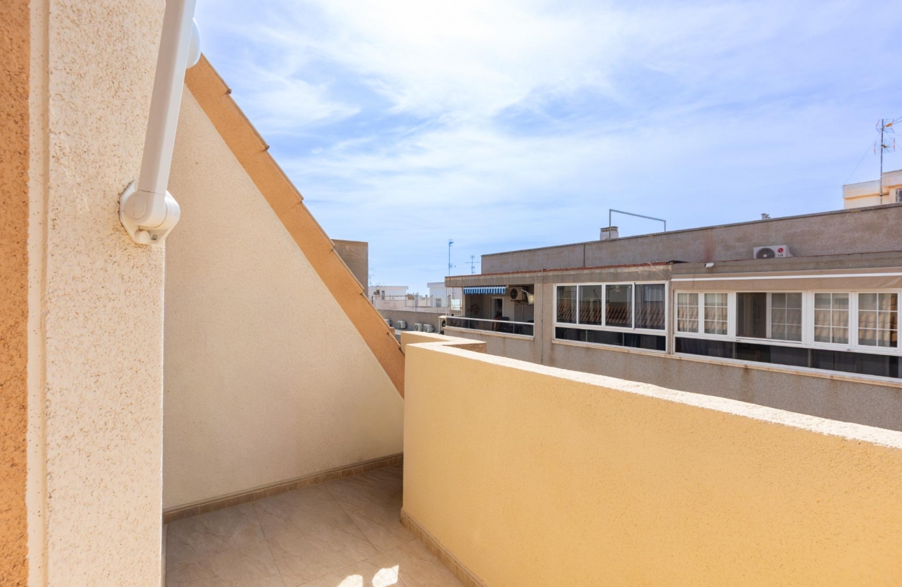 Reventa - Ático - Torrevieja - Estacion de autobuses