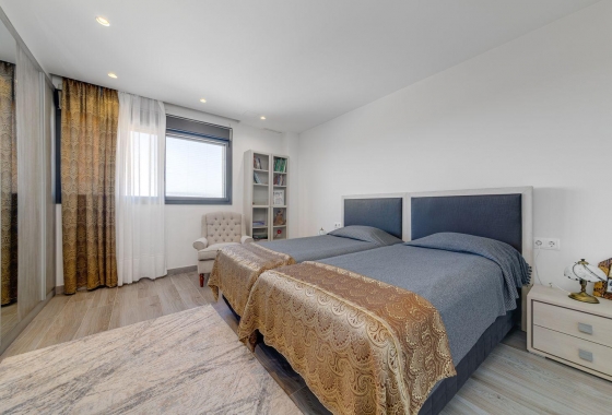 Reventa - Villa - Torrevieja - Los Balcones