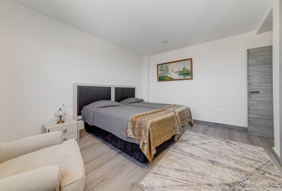 Reventa - Villa - Torrevieja - Los Balcones