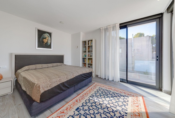 Reventa - Villa - Torrevieja - Los Balcones