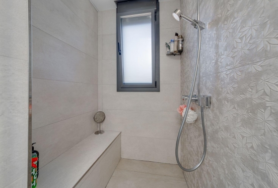 Reventa - Villa - Torrevieja - Los Balcones