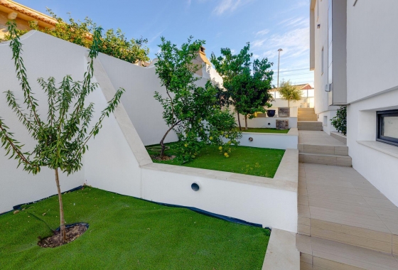 Reventa - Villa - Torrevieja - Los Balcones