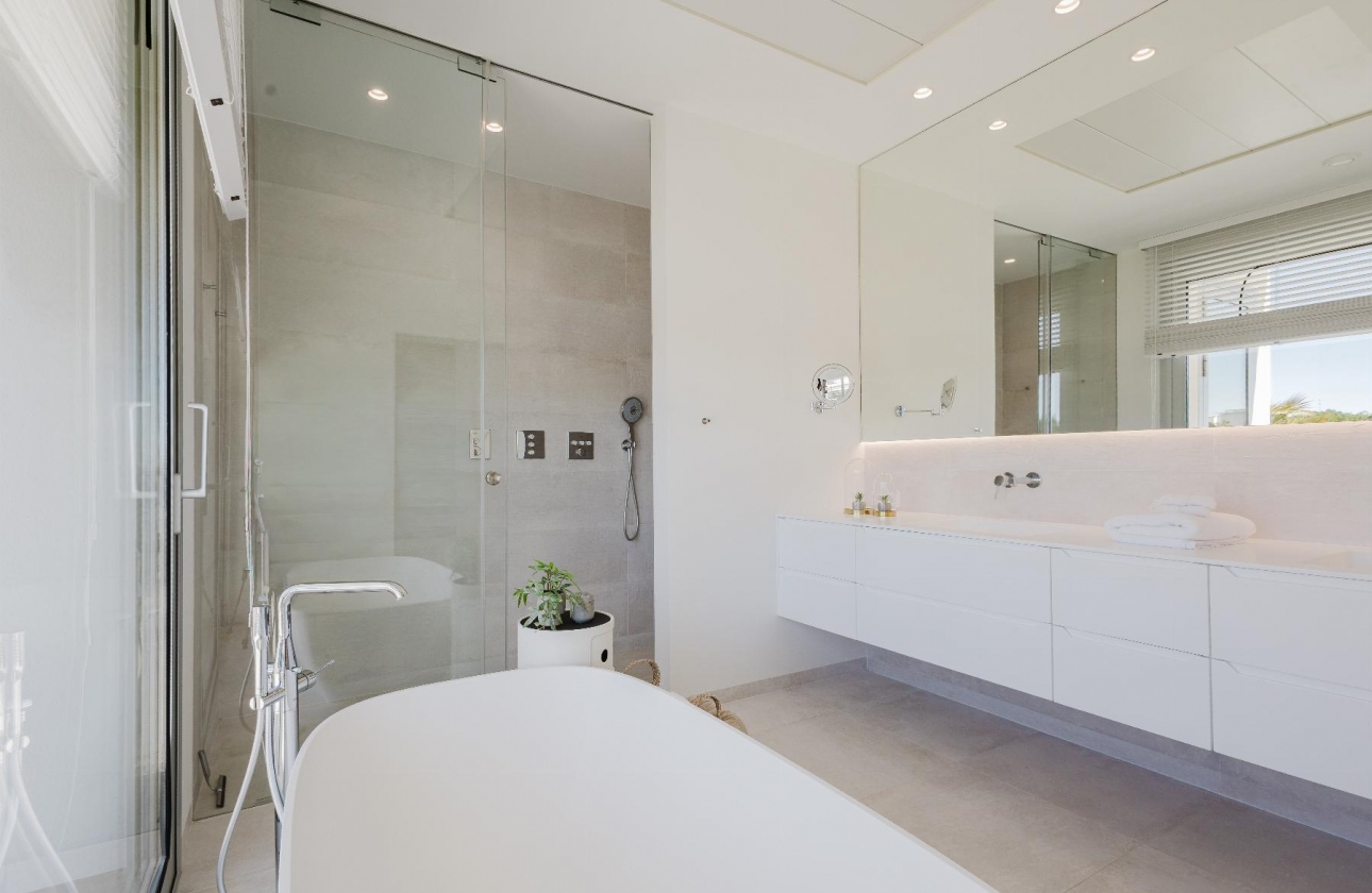 Reventa - Villa - Orihuela Costa - Las Colinas Golf