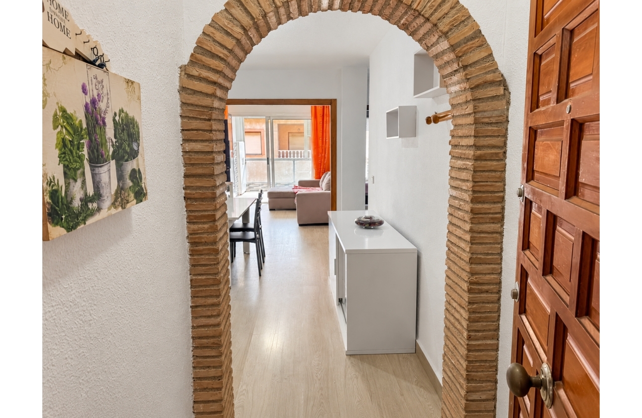 Rynek wtórny - Apartament - Torrevieja - Playa De Los Naufragos