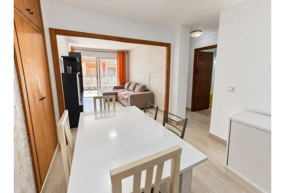 Rynek wtórny - Apartament - Torrevieja - Playa De Los Naufragos
