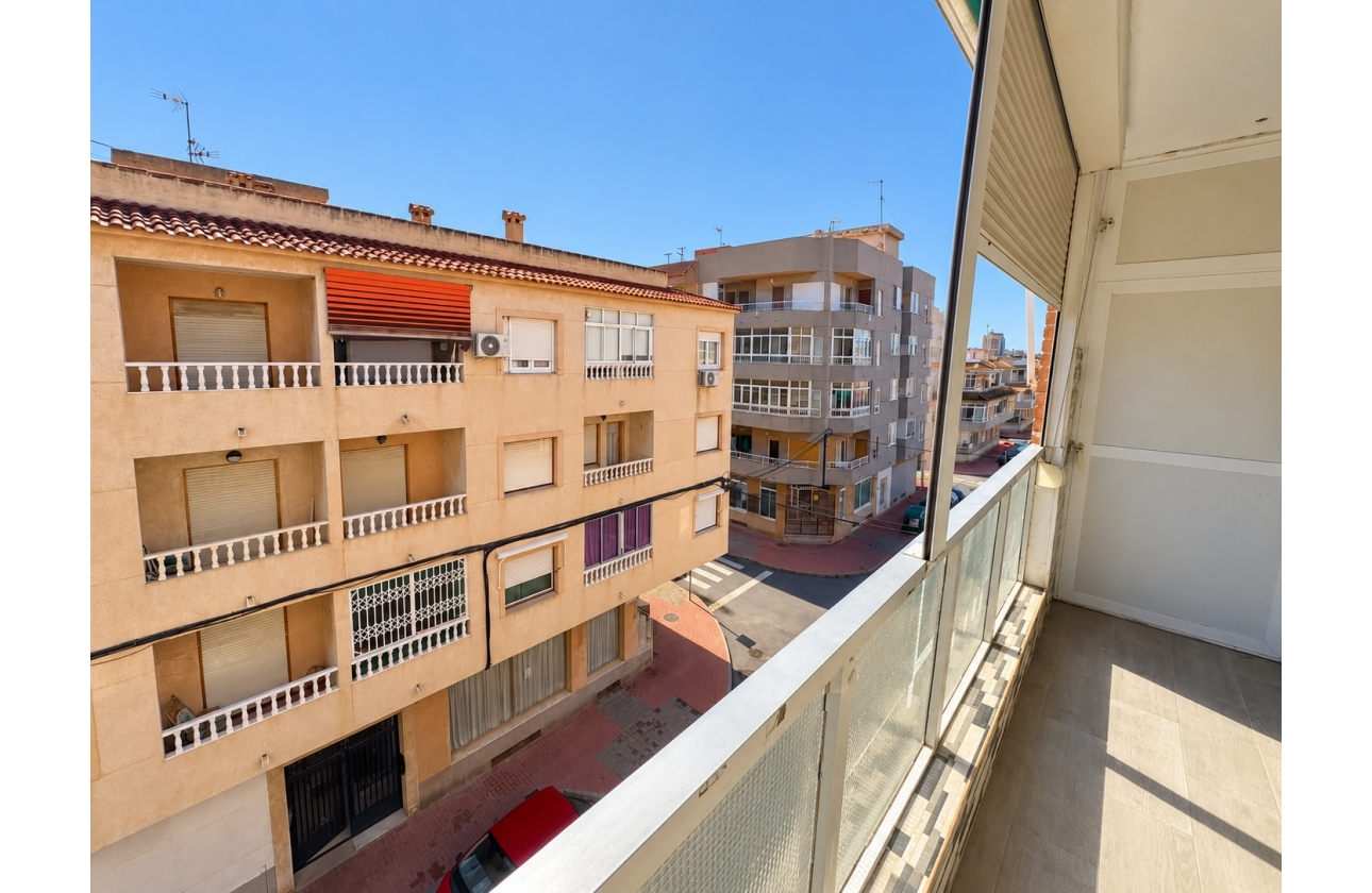 Rynek wtórny - Apartament - Torrevieja - Playa De Los Naufragos