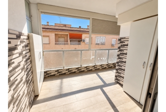 Rynek wtórny - Apartament - Torrevieja - Playa De Los Naufragos