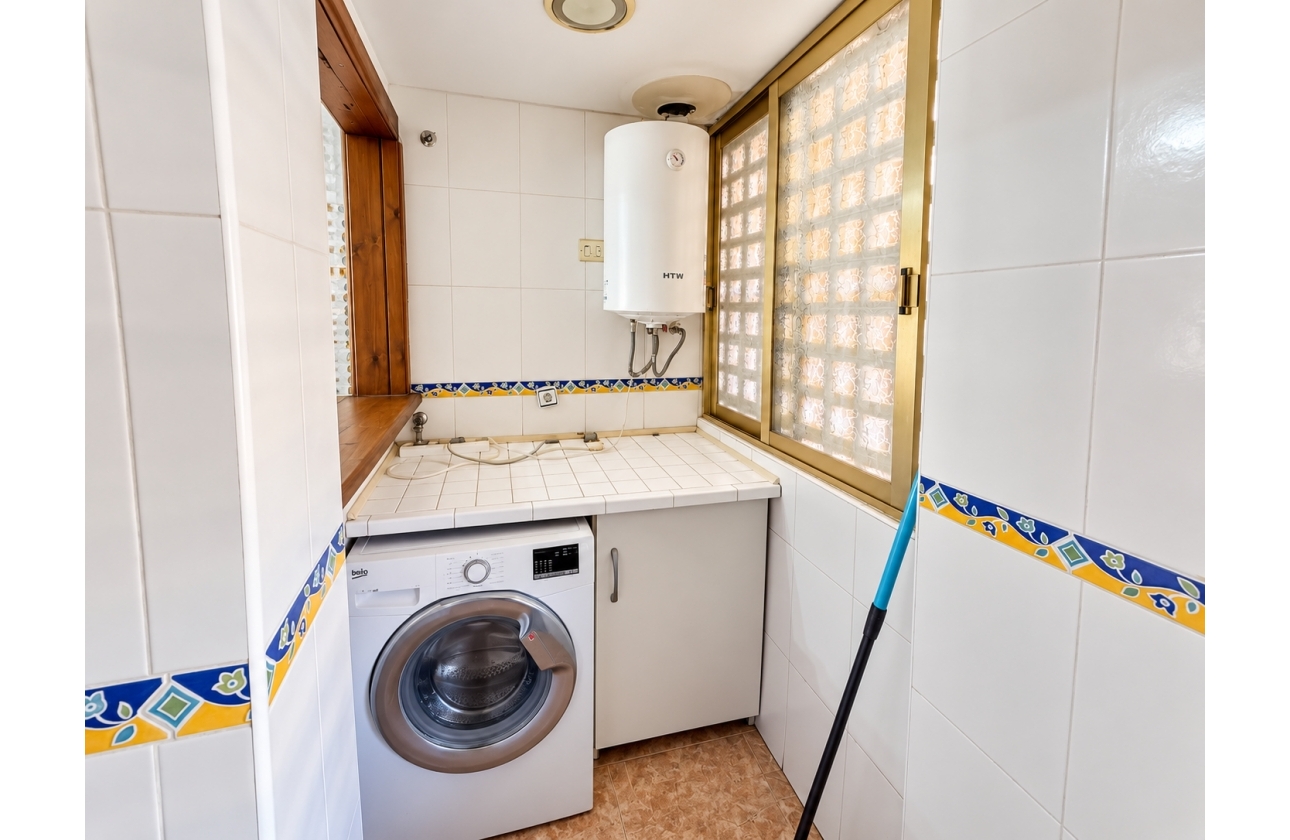 Rynek wtórny - Apartament - Torrevieja - Playa De Los Naufragos