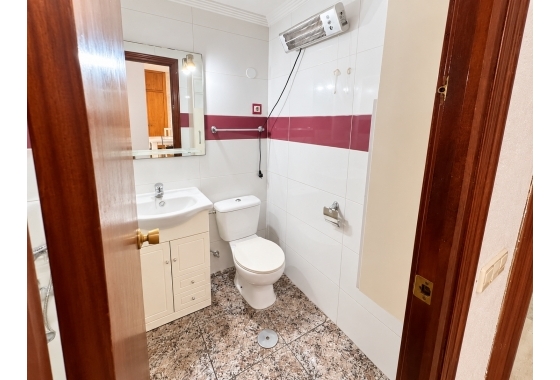 Rynek wtórny - Apartament - Torrevieja - Playa De Los Naufragos